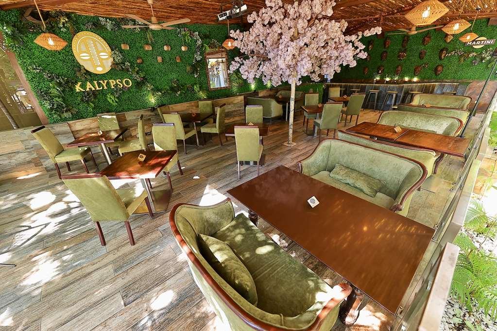 Colosseum Boutique Hotel & Spa Νταρ ες Σαλάμ Εστιατόριο φωτογραφία